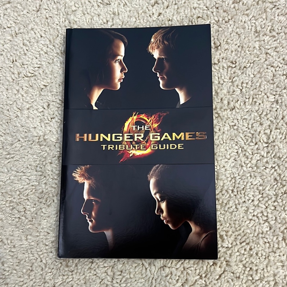 📚 Book Sale 📚 the Hunger Games Tribute Guide
